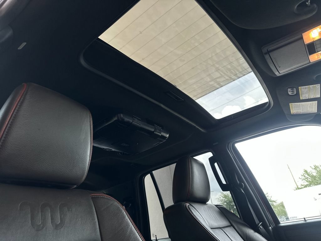 Used 2015 Ford Expedition King Ranch RWD image 17
