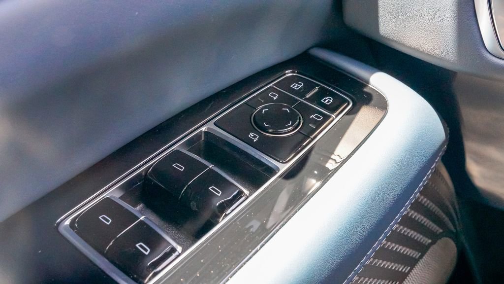 New 2025 Cadillac Escalade IQ Luxury 2 image 29