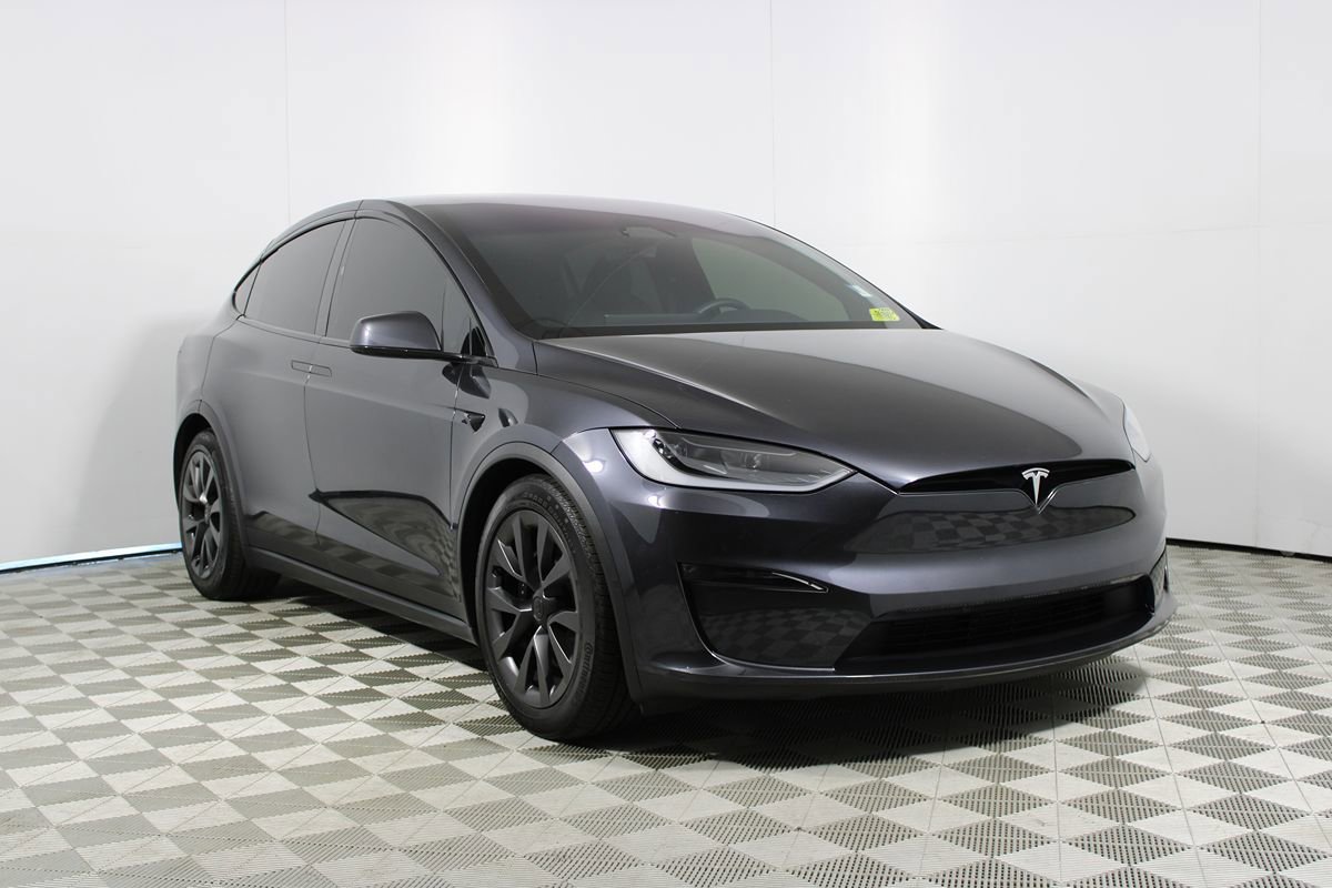 Used 2024 Tesla Model X AWD/4WD image 30