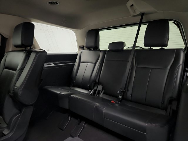 Used 2024 Ford Expedition XLT RWD image 17