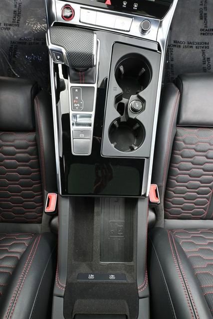 Used 2021 Audi RS 6 AWD/4WD image 37