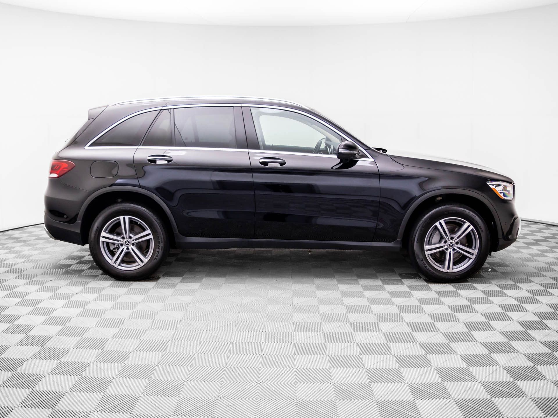 Certified 2022 Mercedes-Benz GLC 300 4MATIC w/ Multimedia Package Lite image 7