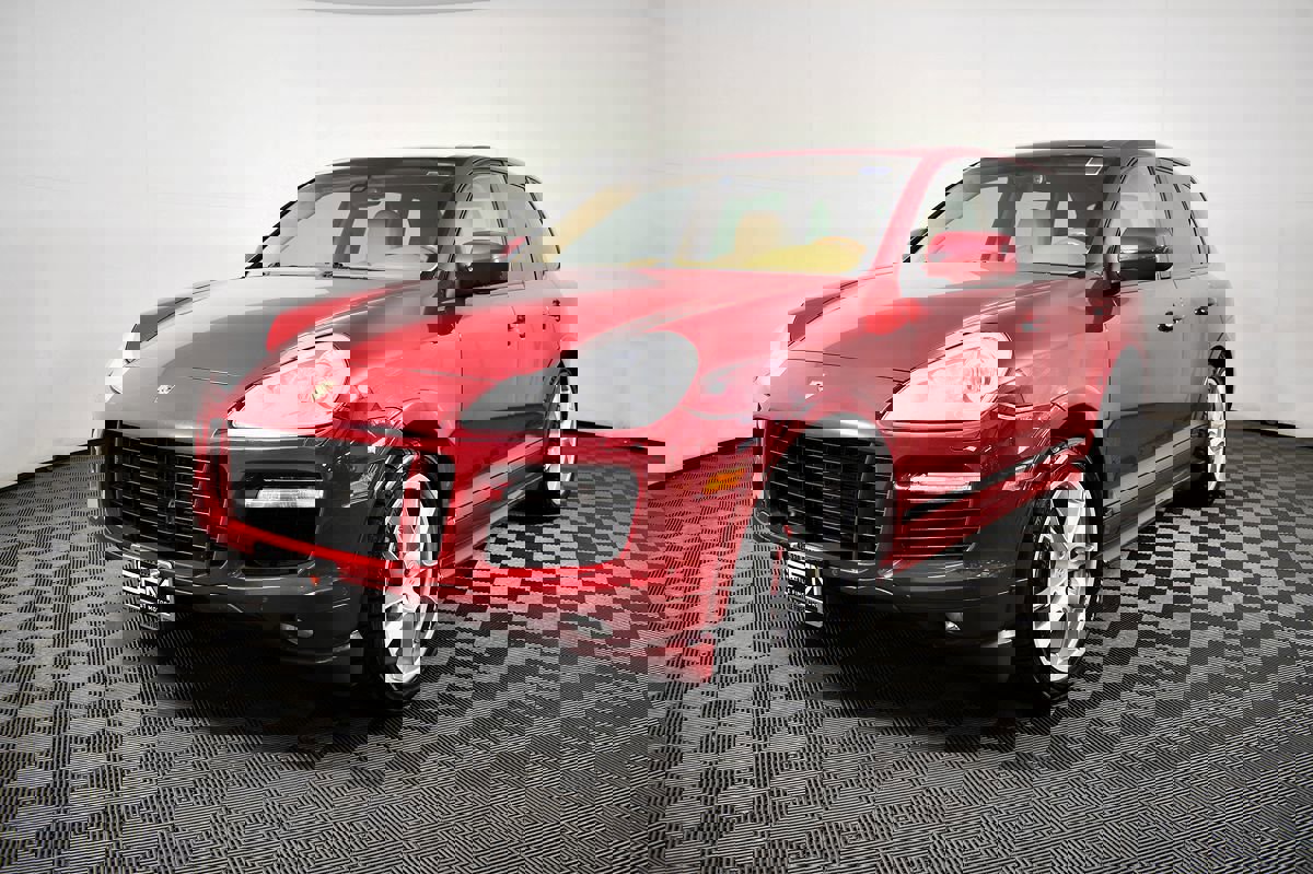 Used 2008 Porsche Cayenne GTS image 3