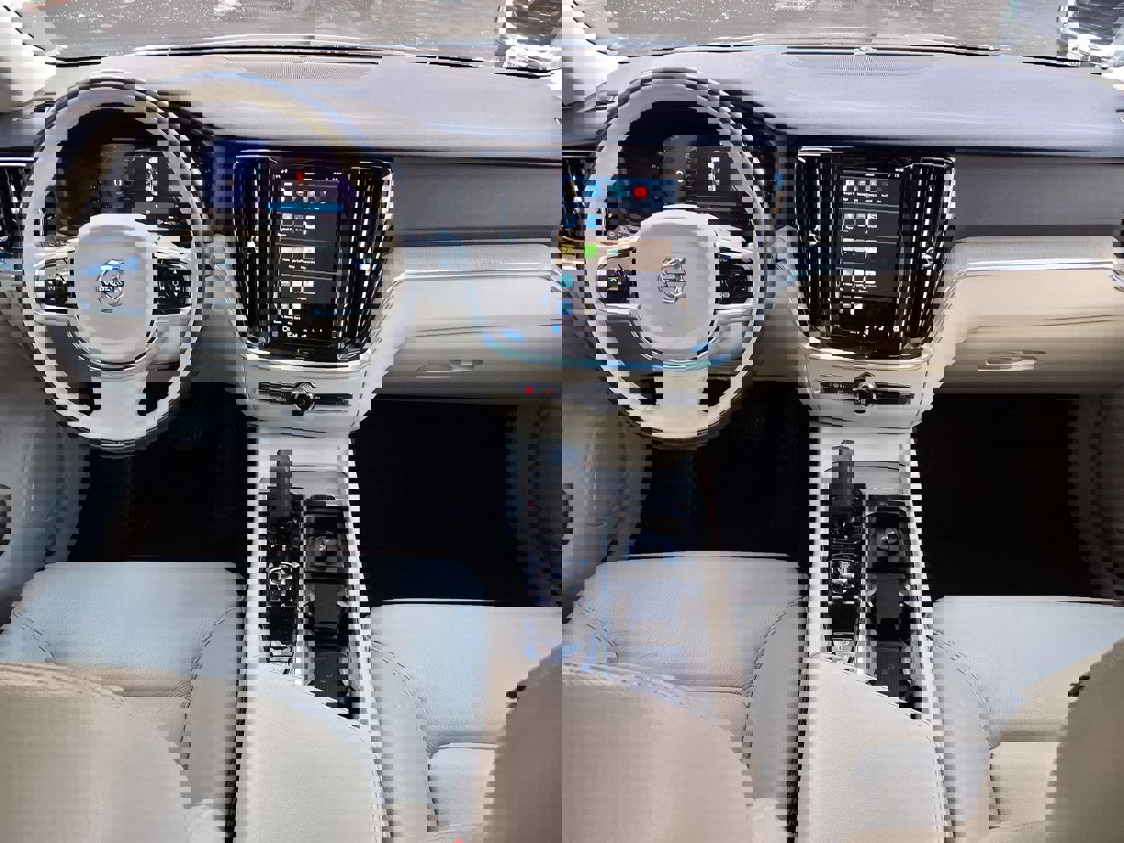 Used 2024 Volvo S60 B5 Plus image 11