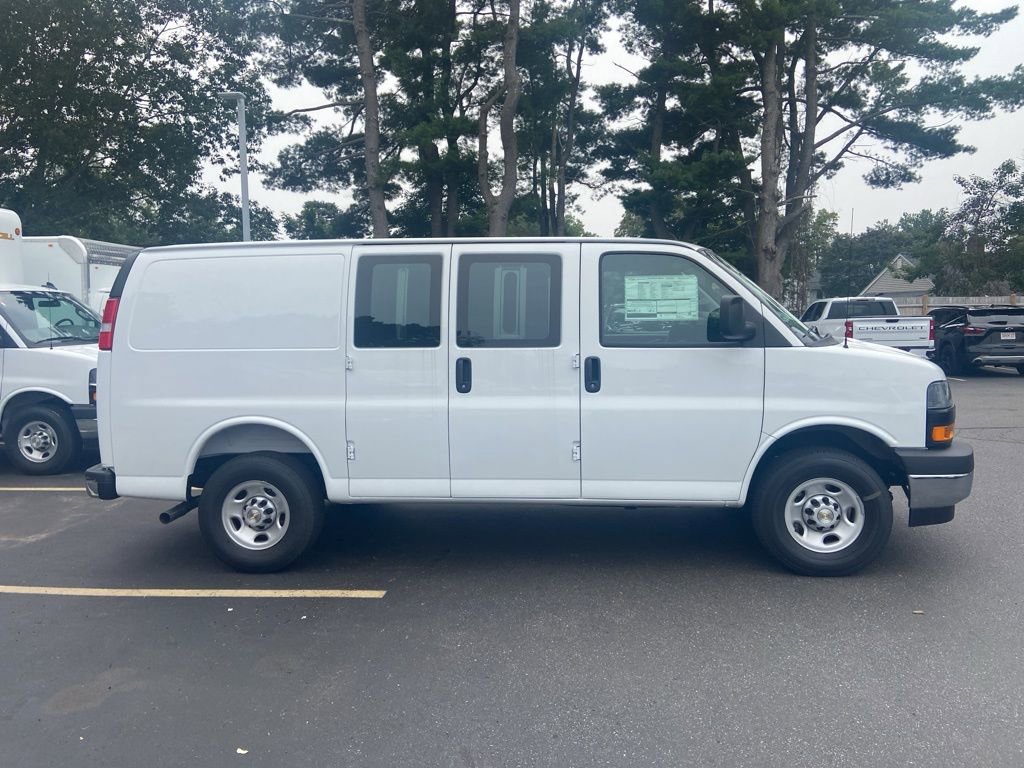 New 2025 Chevrolet Express 2500 Work Van w/ Driver Convenience Package image 3