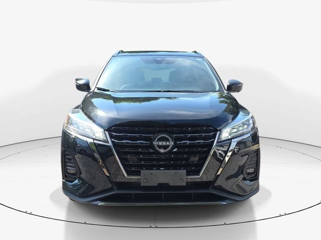 Used 2023 Nissan Kicks SR w/ Interior Electronics Package FWD image 11