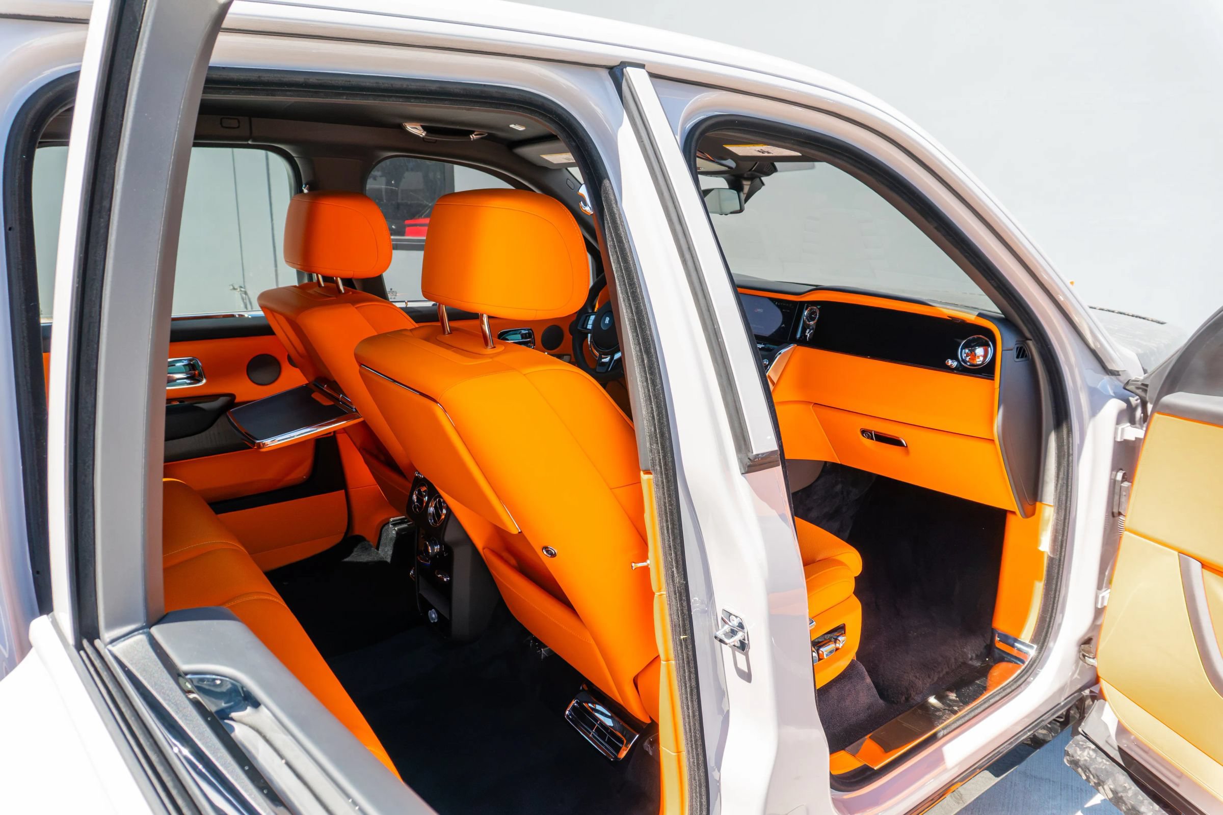 Used 2026 Rolls-Royce Cullinan AWD/4WD image 69