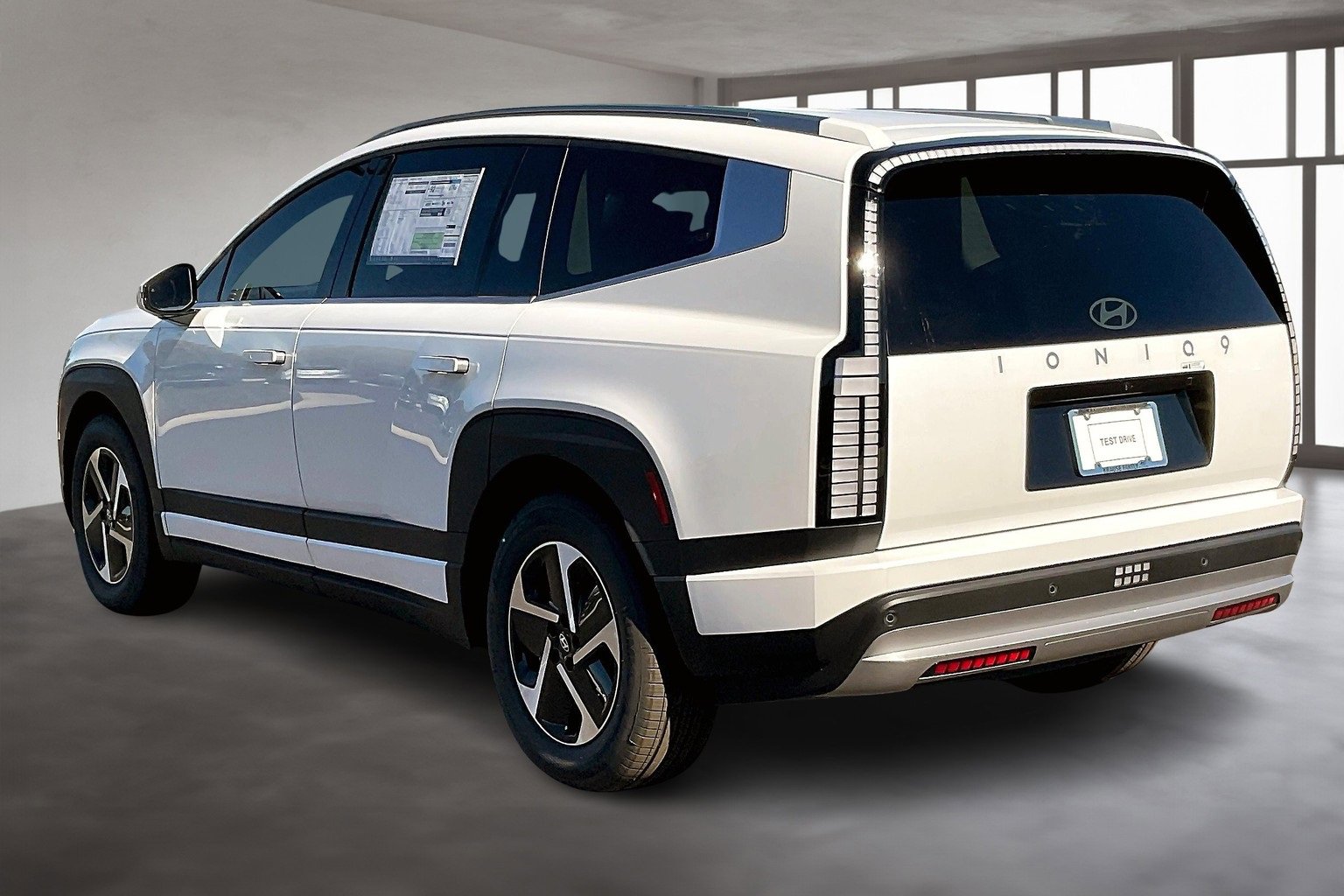 New 2026 Hyundai Ioniq 9 S image 3