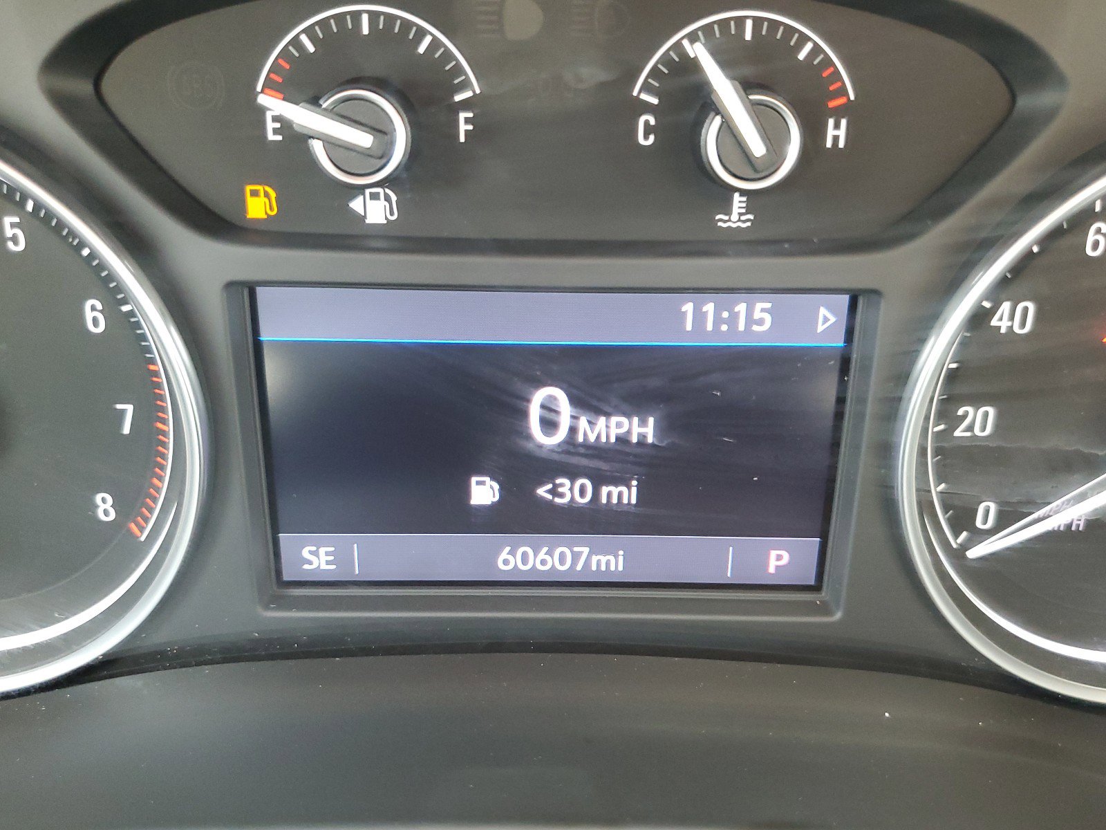 Used 2020 Buick Enclave Essence image 19