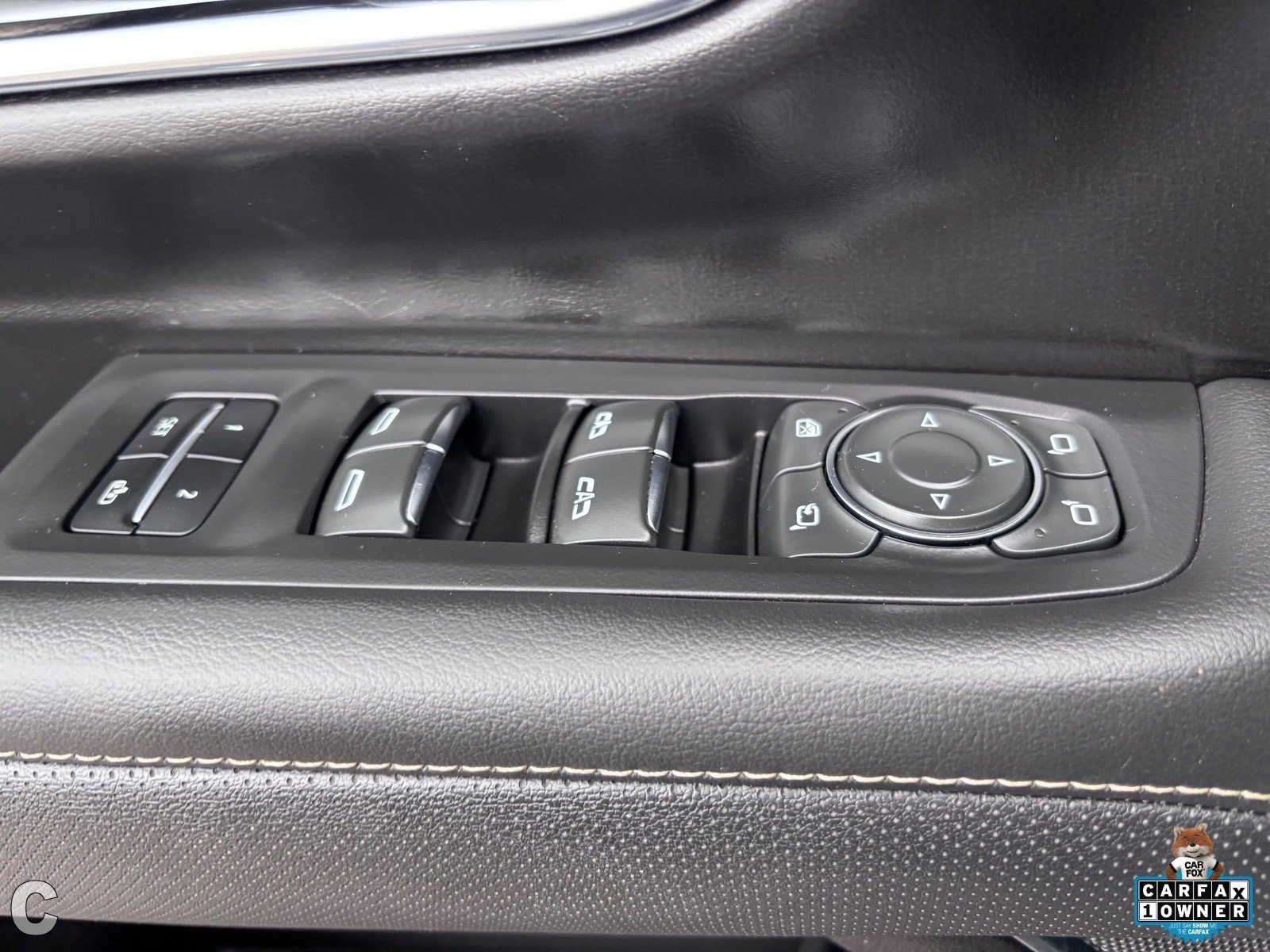 Used 2023 Chevrolet Tahoe Premier AWD/4WD image 18