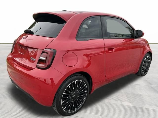 Used 2024 FIAT 500 e (RED) FWD image 6