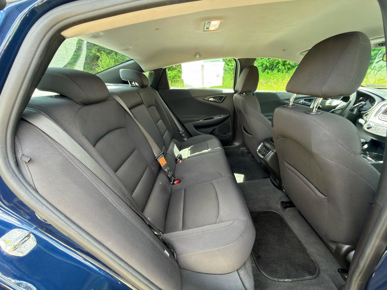 Used 2022 Chevrolet Malibu LT FWD image 24