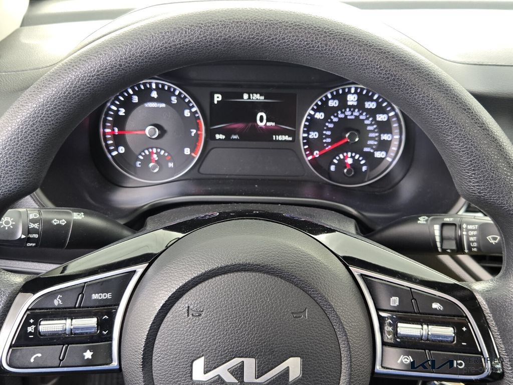 Certified 2023 Kia Forte LXS w/ LXS Technology Package FWD image 28
