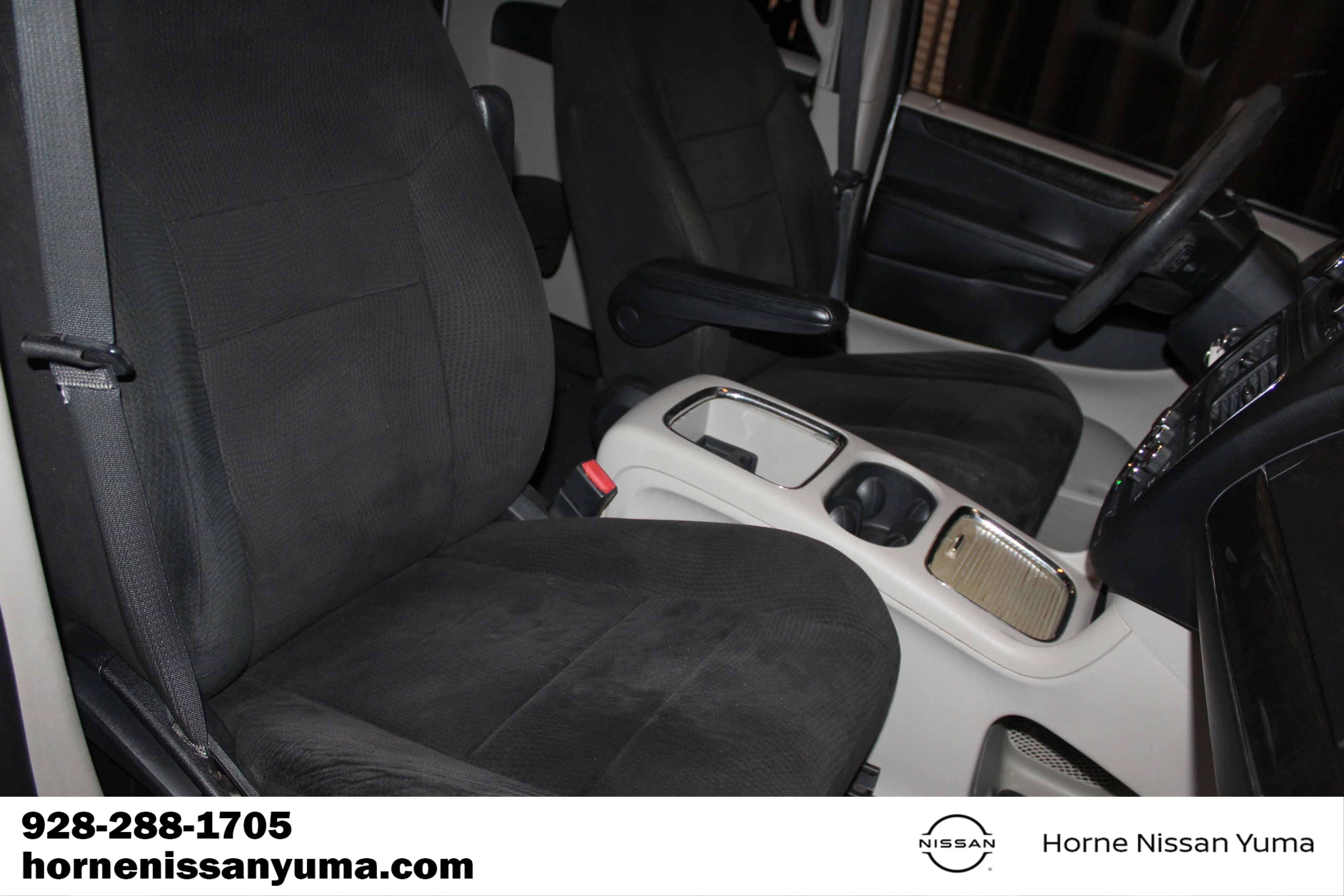 Used 2012 Dodge Grand Caravan SXT FWD image 6
