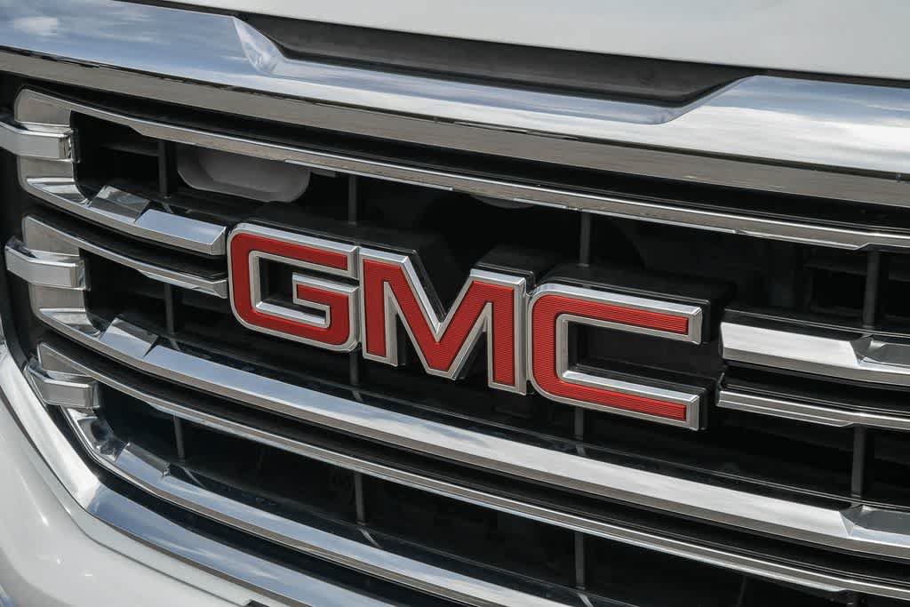 Used 2017 GMC Sierra 1500 SLT w/ SLT Premium Package RWD image 5