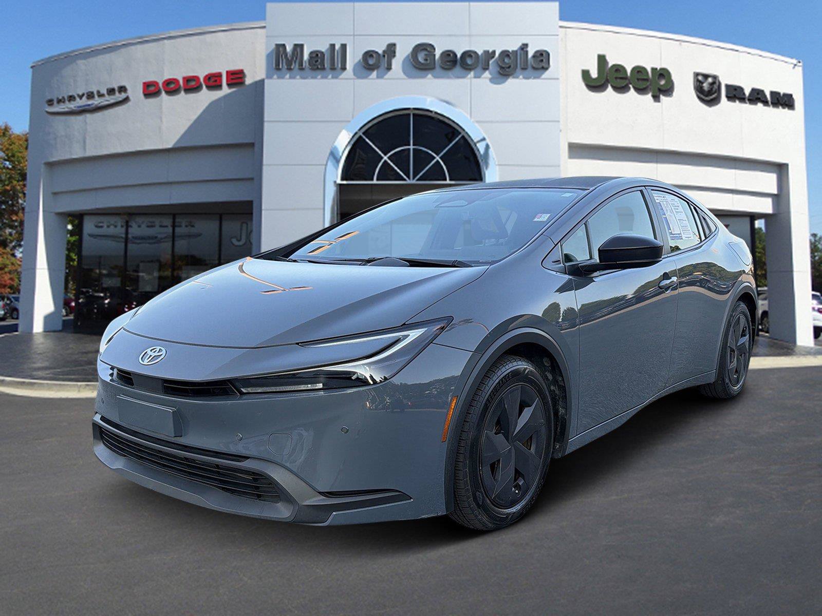 Used 2024 Toyota Prius LE FWD image 1