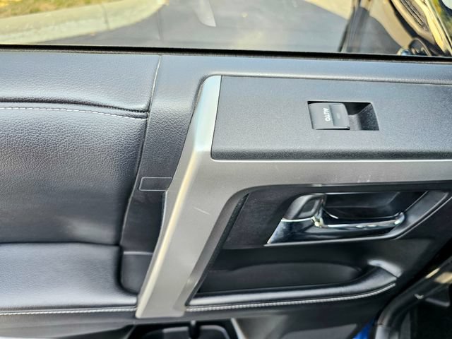 Used 2019 Toyota 4Runner SR5 AWD/4WD image 27