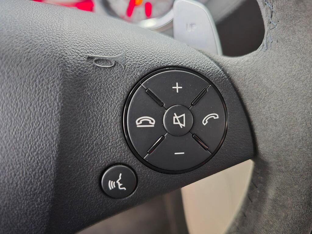 Used 2012 Mercedes-Benz SLS AMG Roadster image 40