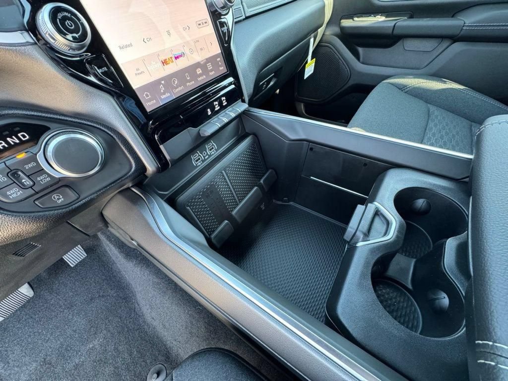 New 2026 RAM 1500 Big Horn AWD/4WD image 28