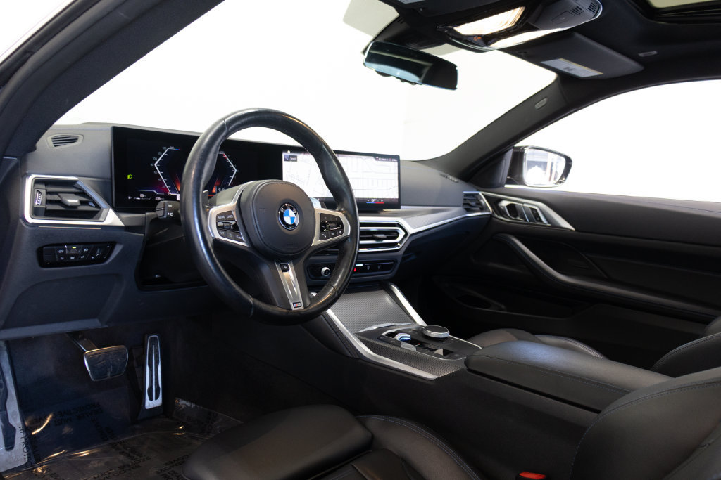 Used 2024 BMW M440i Coupe w/ Premium Package RWD image 17