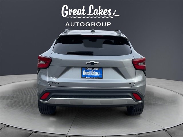Used 2024 Chevrolet Trax LT w/ Driver Confidence Package image 4