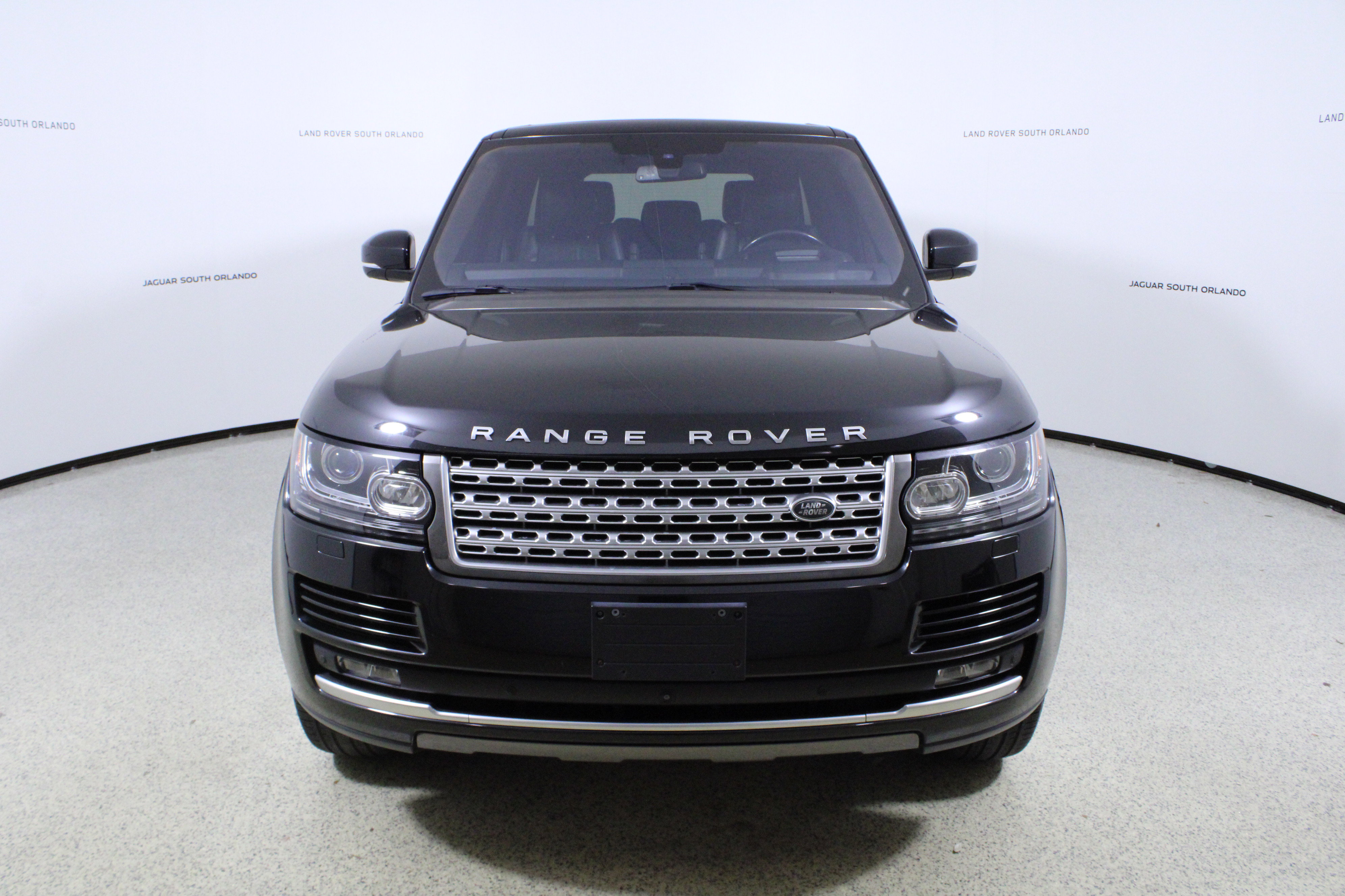 Used 2016 Land Rover Range Rover HSE image 2