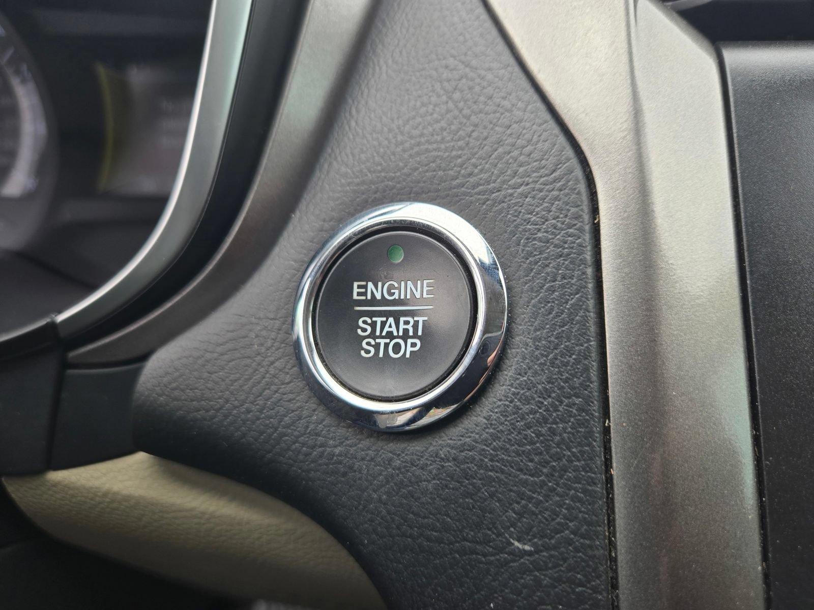 Used 2019 Ford Fusion SE FWD image 20