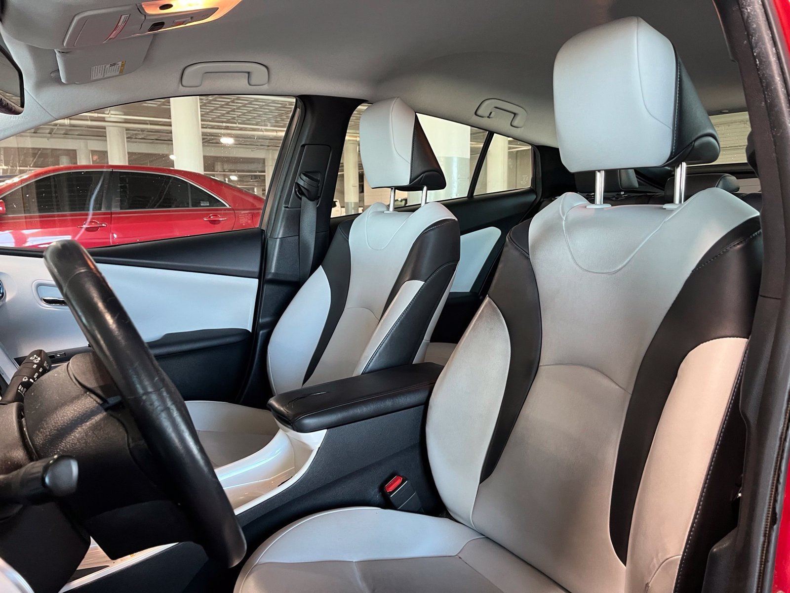 Used 2018 Toyota Prius Four Touring w/ Premium Convenience Package FWD image 13