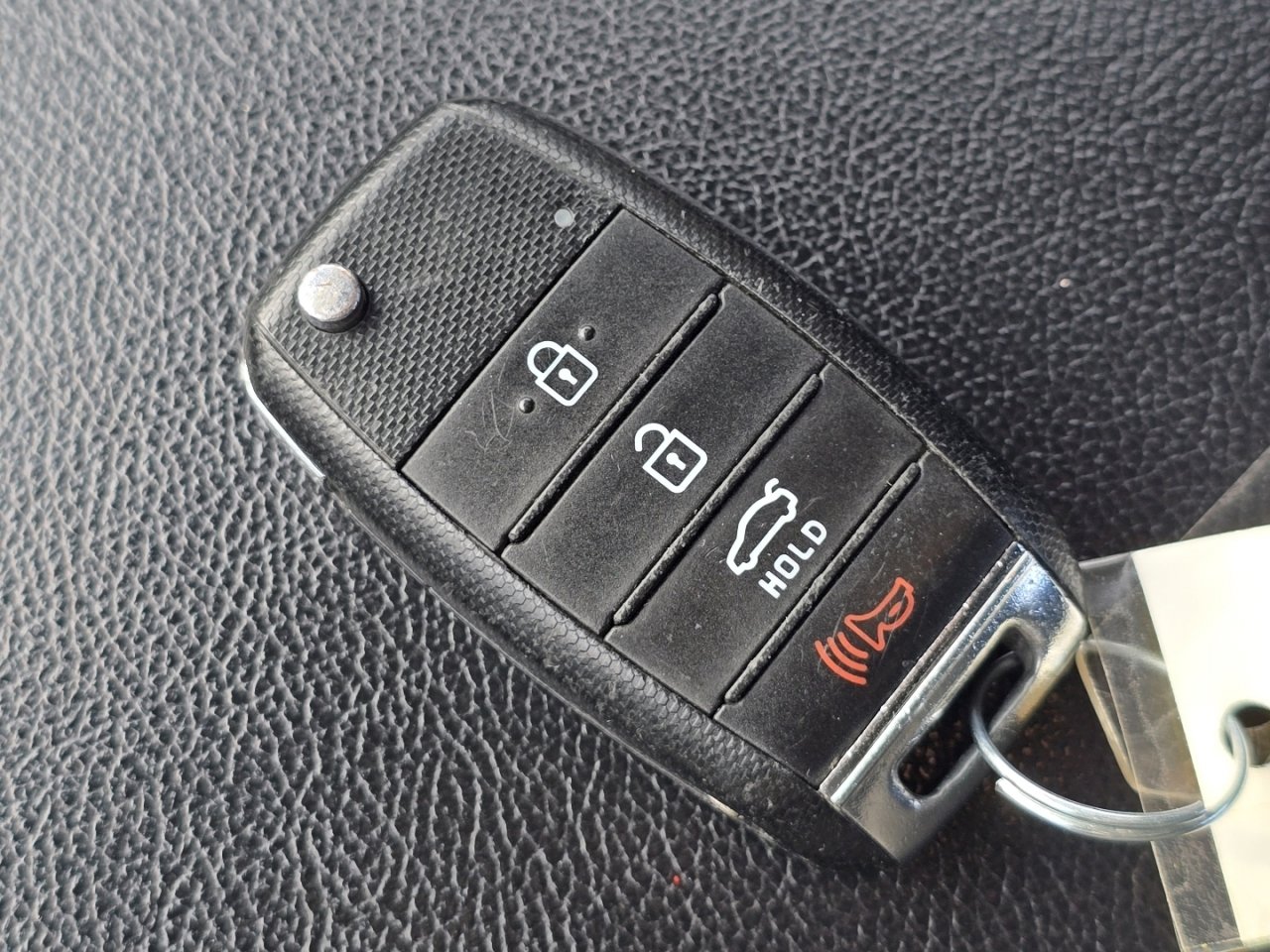 Used 2020 Kia Optima LX image 30