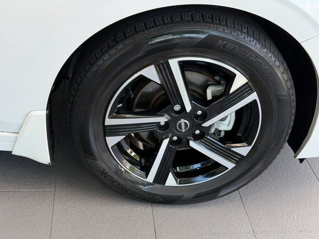 Used 2024 Nissan Sentra SV FWD image 18