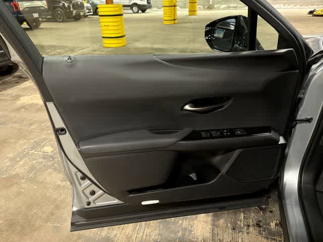 Used 2023 Lexus UX 250h AWD image 28