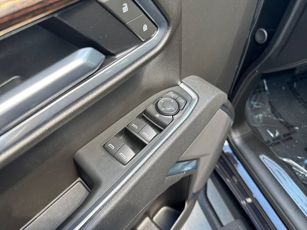 Used 2025 GMC Sierra 1500 Elevation AWD/4WD image 11