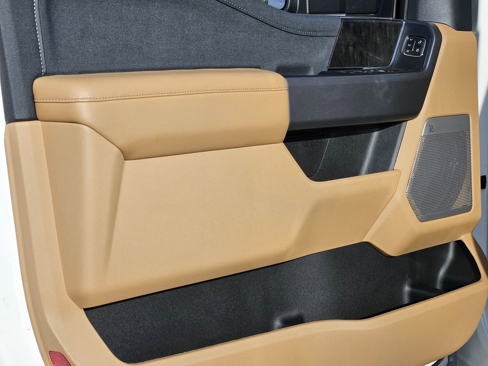 New 2026 Ford F250 Lariat image 10