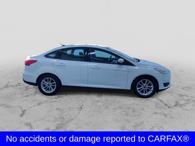 Used 2017 Ford Focus SE image 2