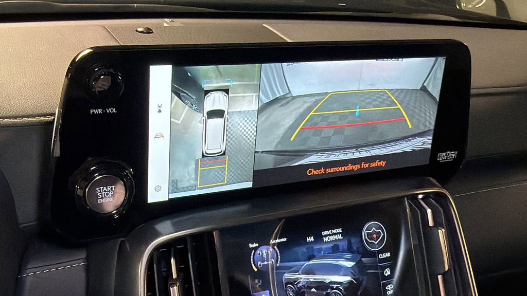 New 2026 Lexus LX 600 4WD w/ Luxury Package image 20