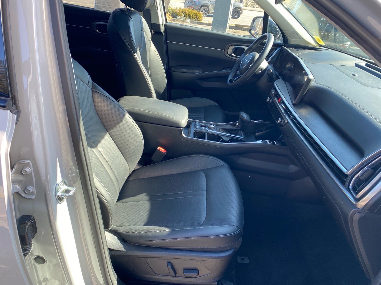 Certified 2024 Kia Sorento X-Line EX image 28