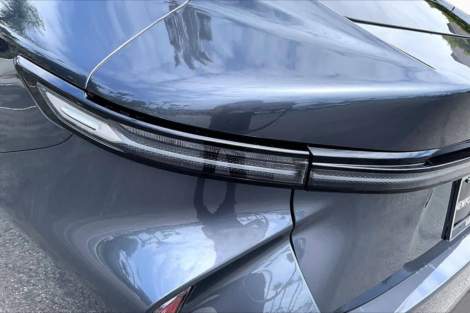 New 2026 Lexus ES 350e FWD image 12