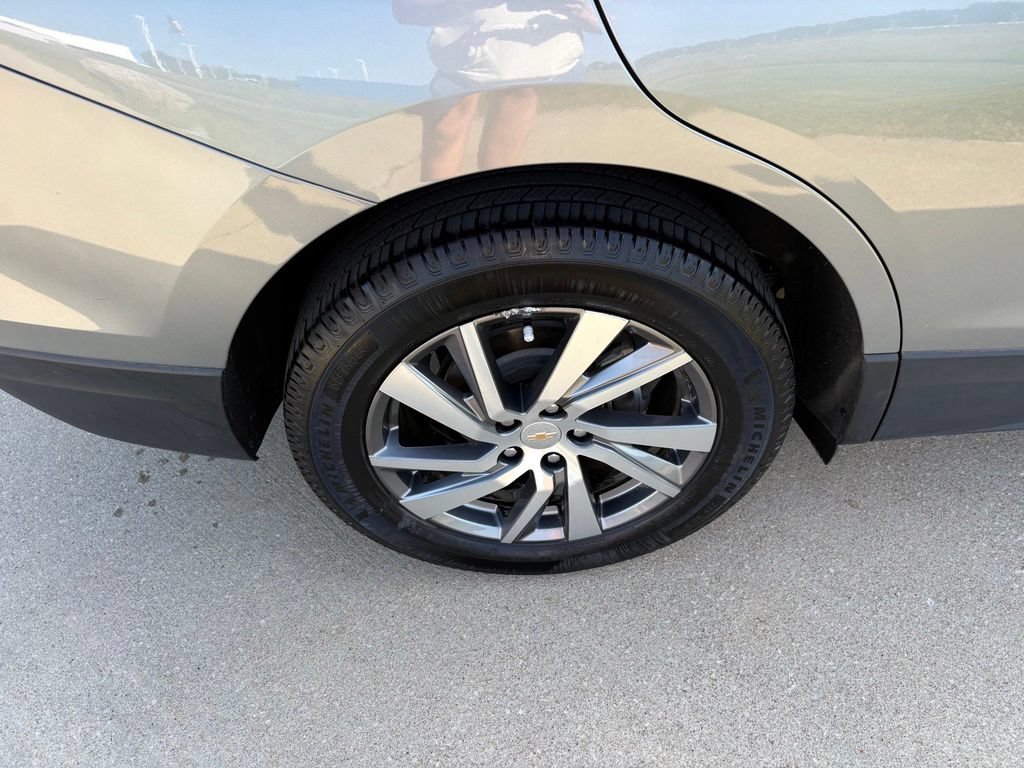 Used 2023 Chevrolet Equinox Premier FWD image 53