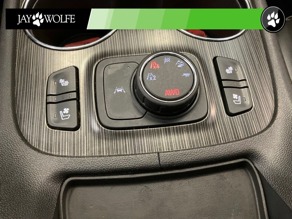 Used 2021 GMC Acadia SLT w/ Elevation Edition AWD/4WD image 18