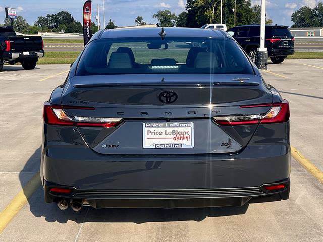 New 2026 Toyota Camry SE w/ Convenience Package FWD image 4