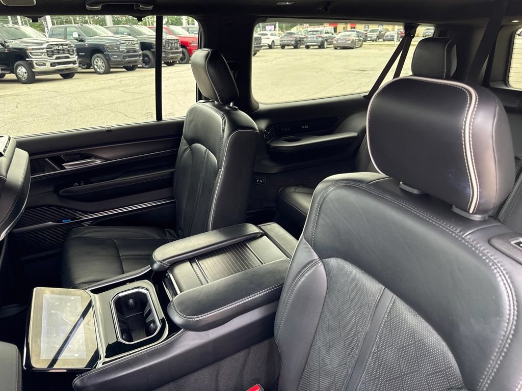 Used 2024 Jeep Grand Wagoneer L Series II w/ Quick Order Packagew 28T AWD/4WD image 83