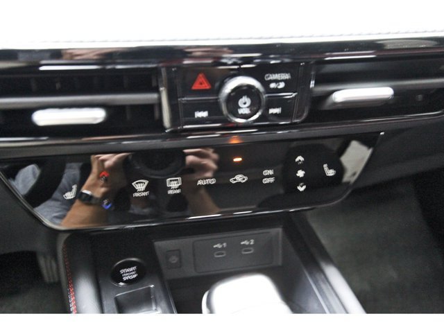 New 2027 Nissan Kicks SR w/ SR Premium Package FWD image 26