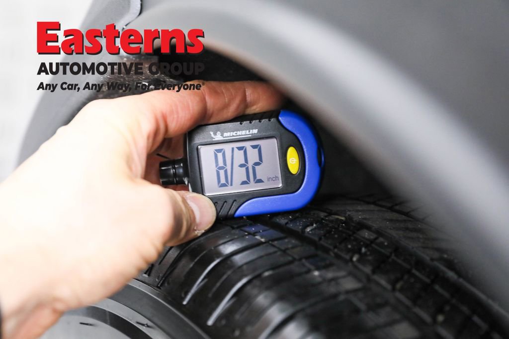 Used 2025 Nissan Kicks S image 29