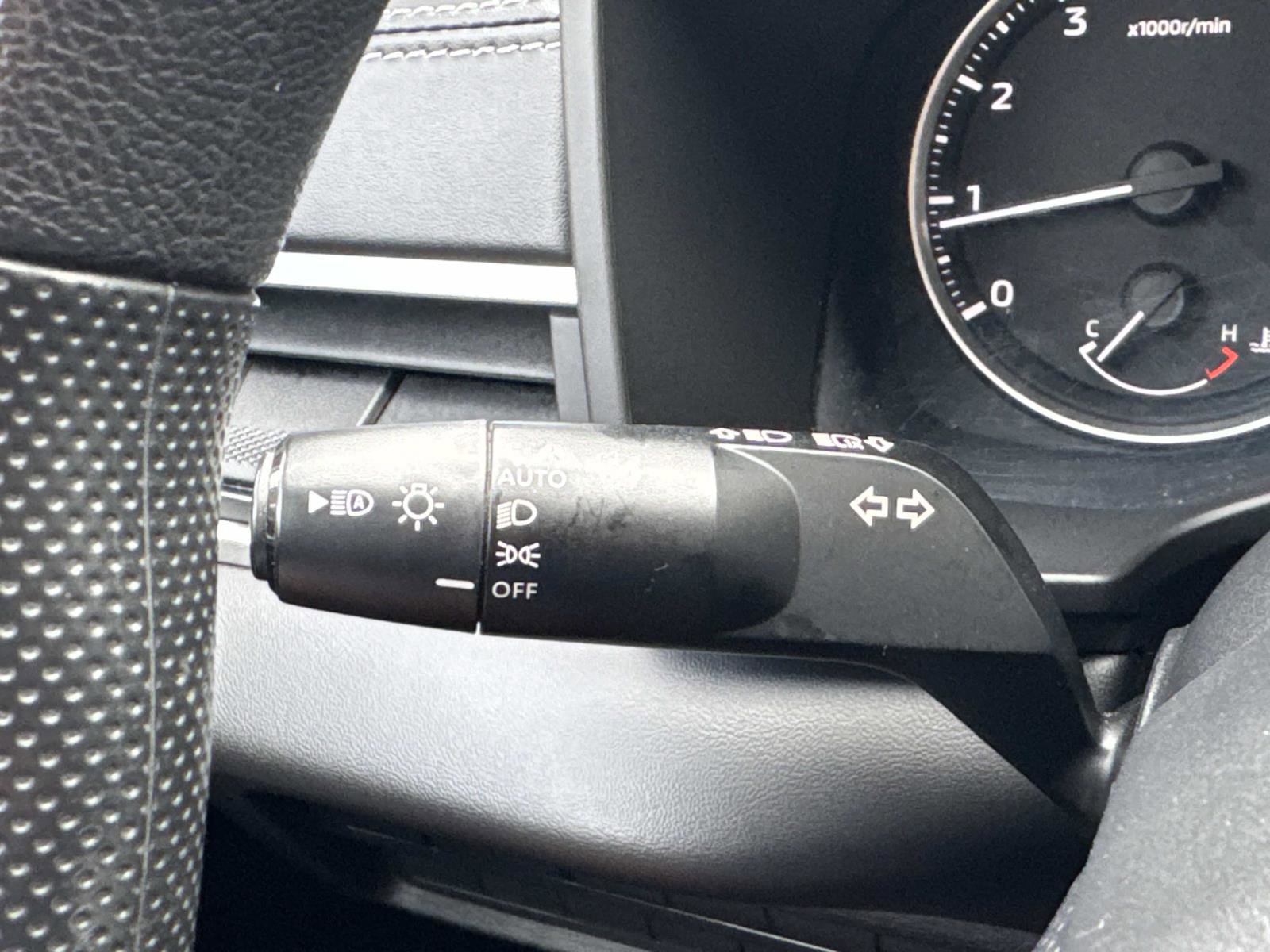 Used 2022 Mitsubishi Outlander ES image 30