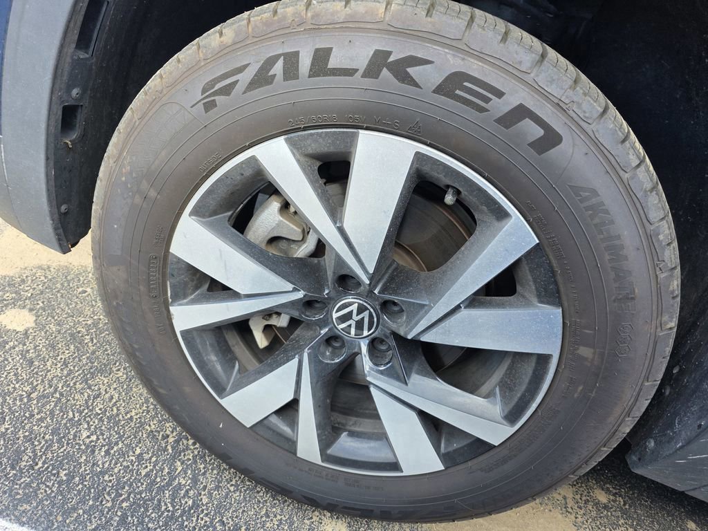 Used 2022 Volkswagen Atlas Cross Sport SE image 6