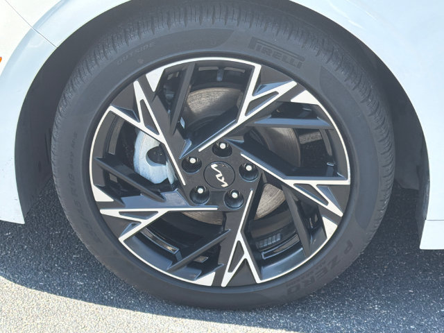 Used 2025 Kia K5 GT-Line w/ GT-Line Premium Package FWD image 13