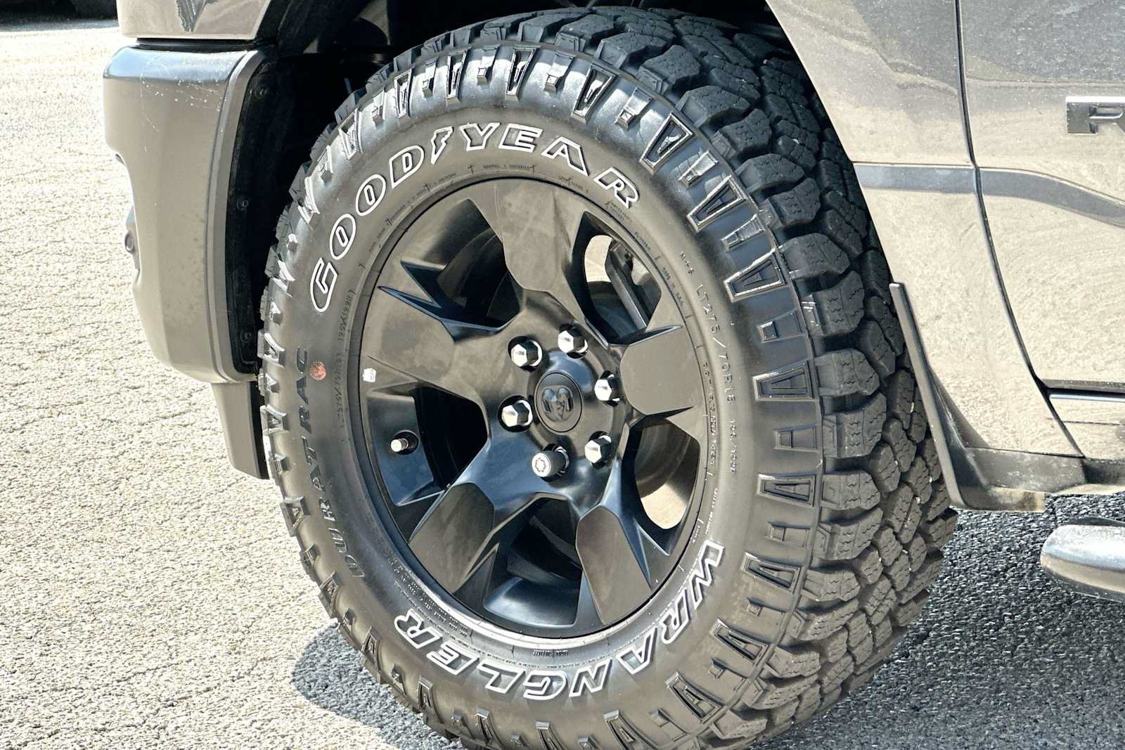 Used 2025 RAM 1500 Warlock AWD/4WD image 11