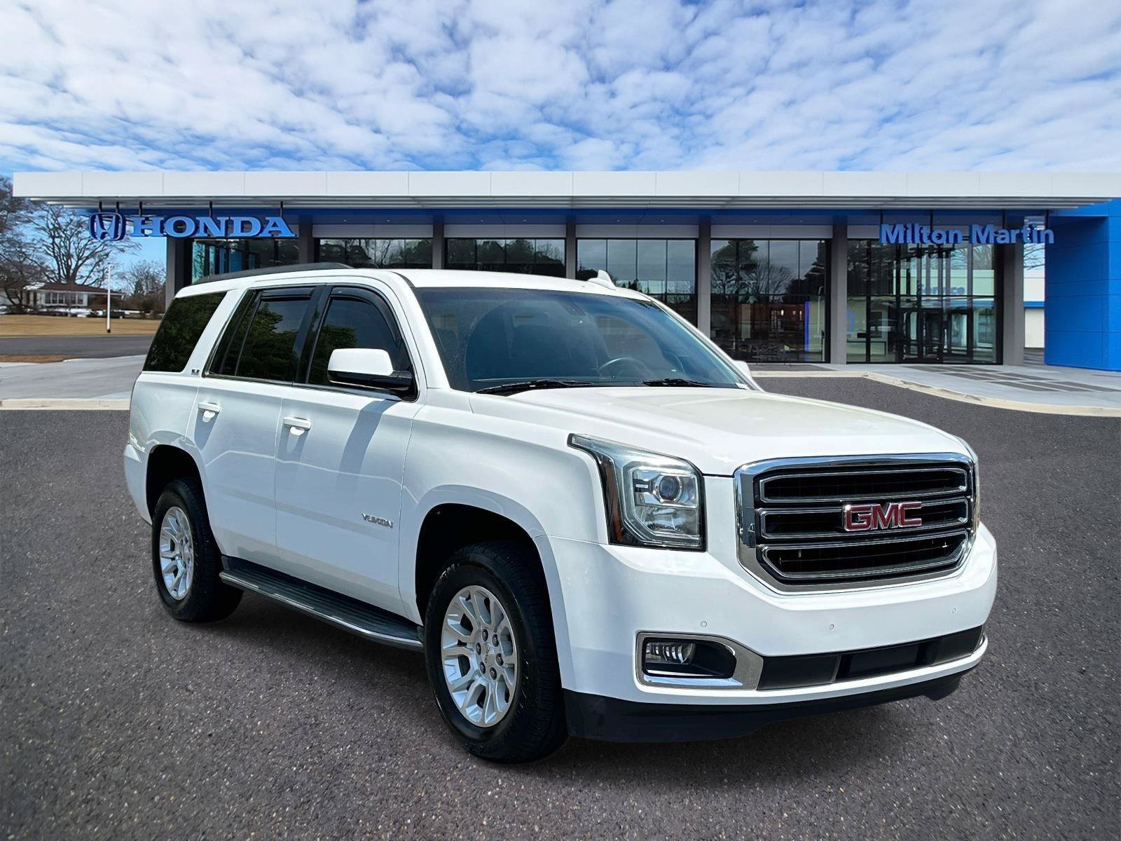 Used 2015 GMC Yukon SLE w/ Convenience Package AWD/4WD image 1
