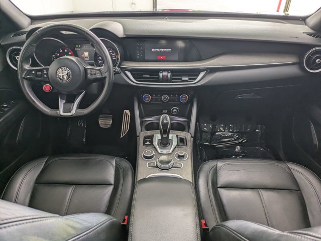 Used 2022 Alfa Romeo Stelvio Ti image 16