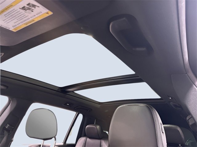 Used 2023 Mercedes-Benz GLS 450 4MATIC image 32